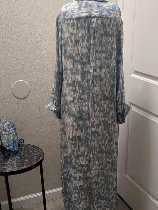 Banana Republic Blue and White Abstract Print Maxi Dress - Picture 7 of 10